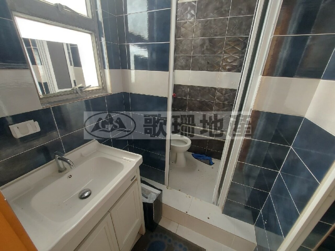 hz1745309373170600.jpg