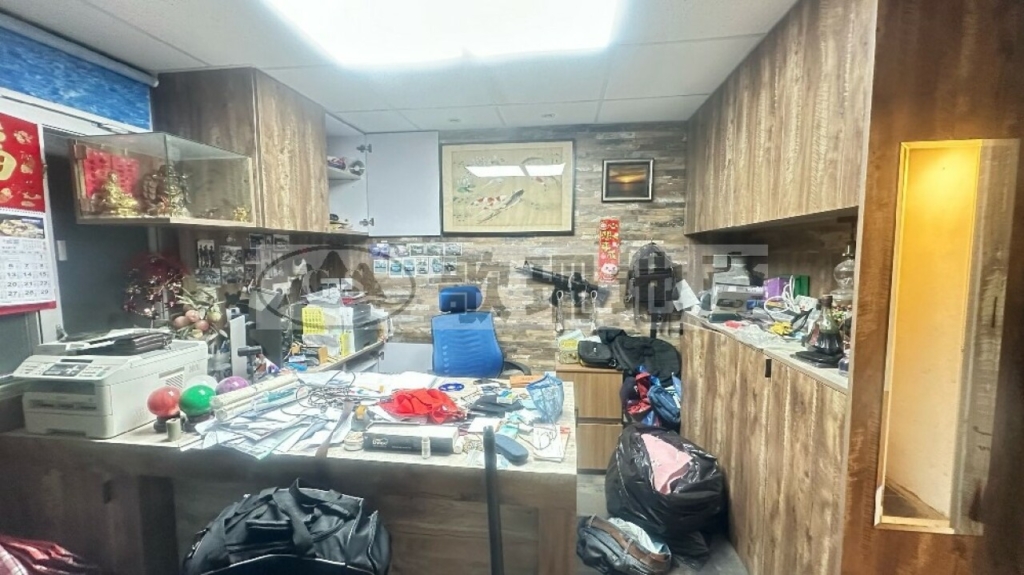 香港毛紡工業大廈 - 歌珊地產有限公司 - 葵荃區工商舖專家