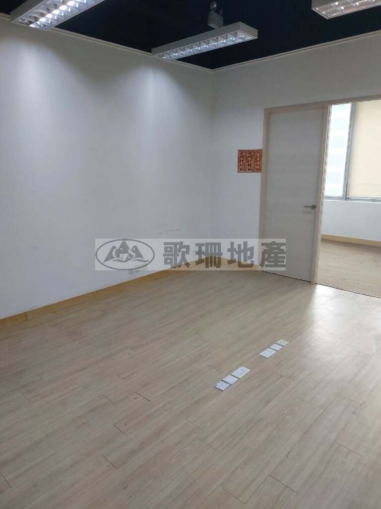ONE MIDTOWN - 歌珊地產有限公司 - 葵荃區工商舖專家